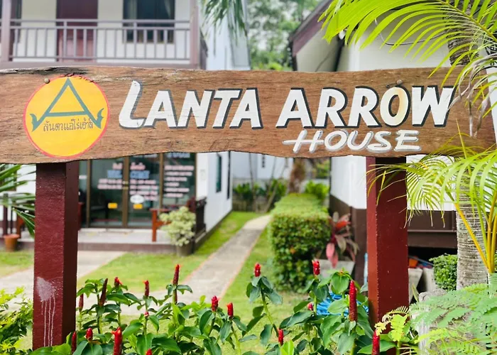 Lanta Arrow House