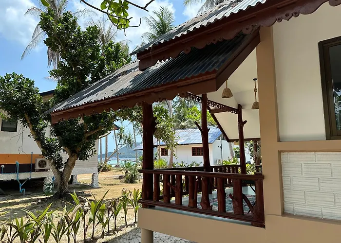 Cozy House In Chaloklum