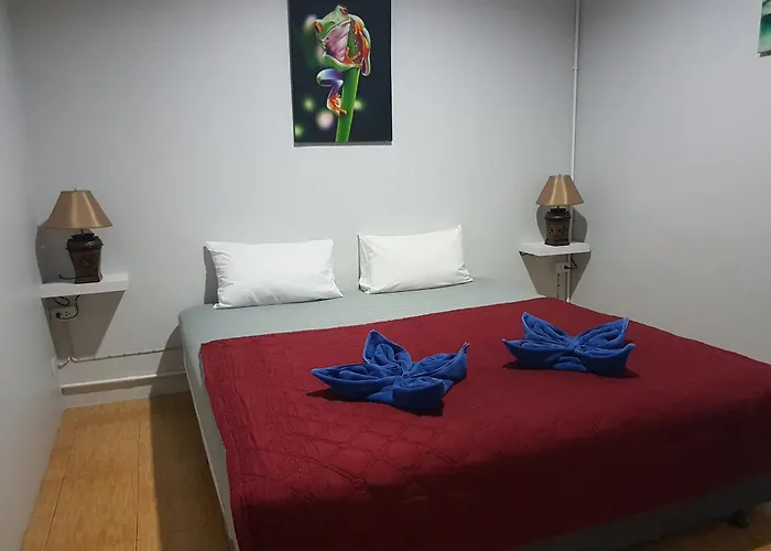 Sleep Easy Krabi Guest House