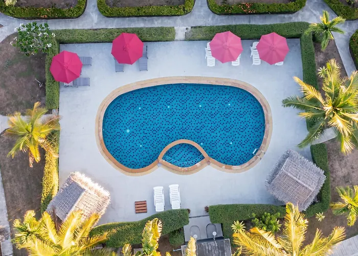 Phatcharee Resort