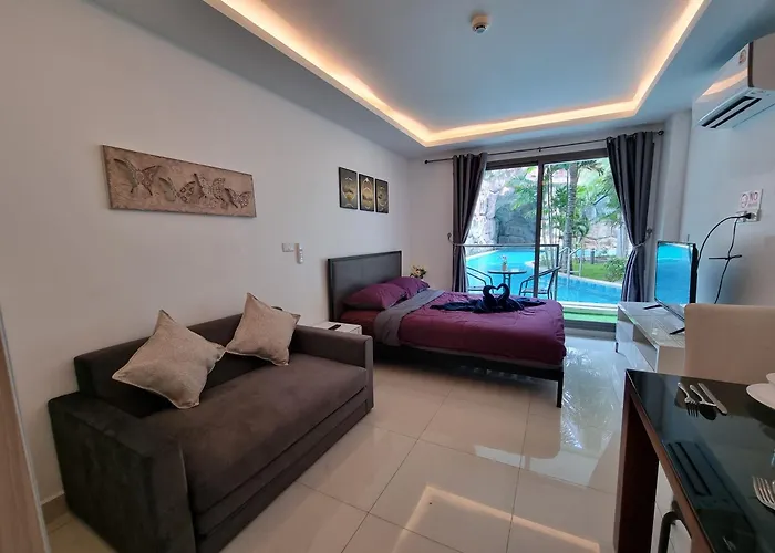 Laguna Beach Resort 3 Condo The Maldives Pattaya Pool Access ลากูน่า บีช รีสอร์ต 3 พัทยา