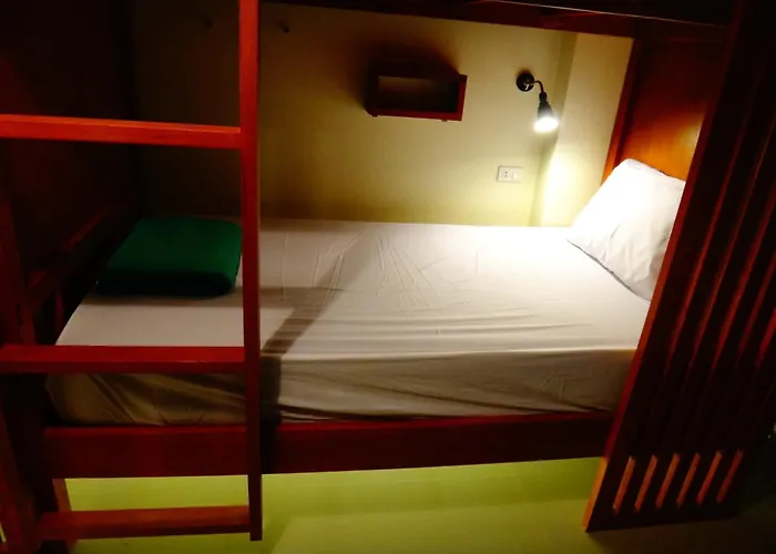 Phangan Pearl Hostel