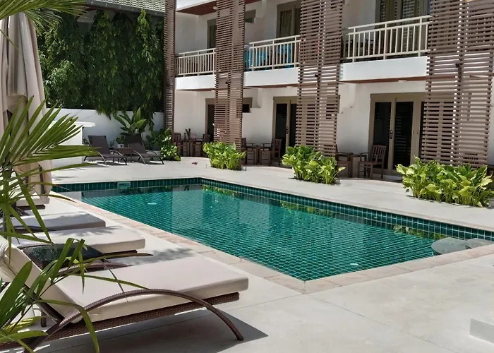 Ampha Place Hotel