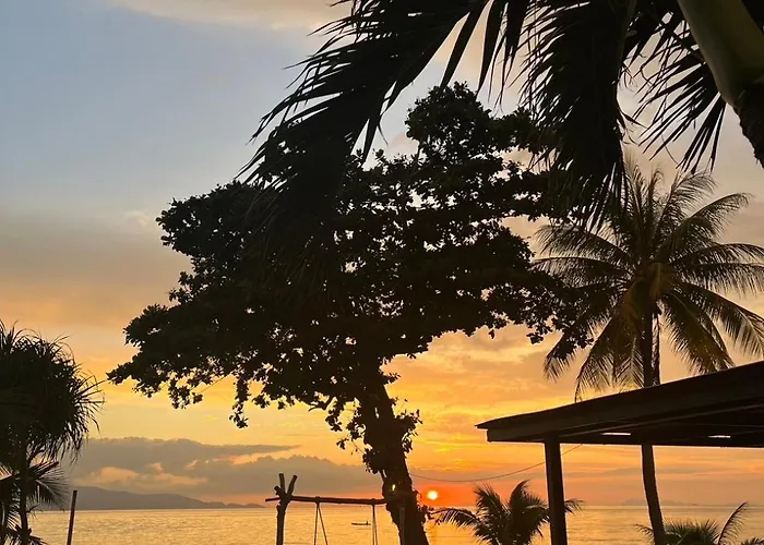 Sunset Beach Villas