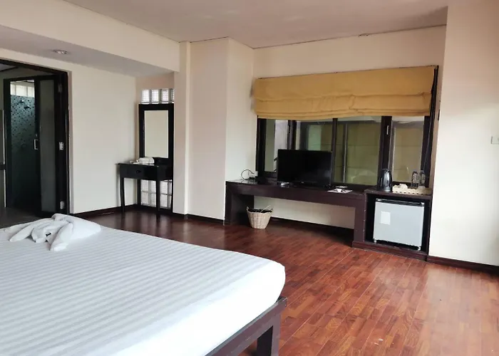 Siam Beach Resort