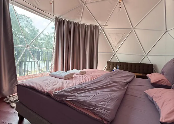 Infinity Beach Club Resort & Hostel Koh Phangan