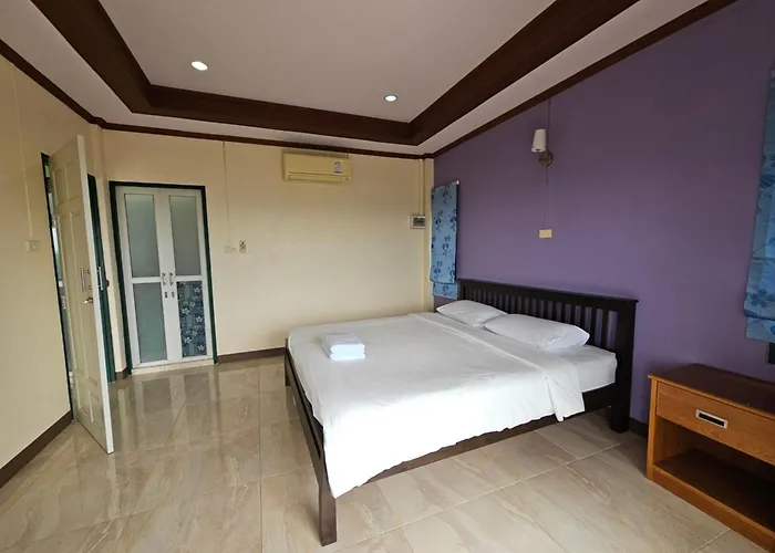 Baan Khao Noi Resort