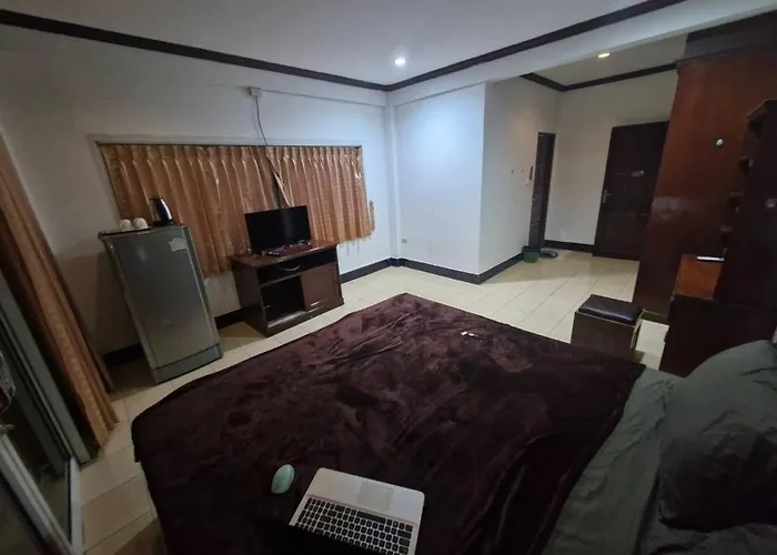 Green Hotel