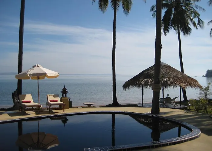 Amber Sands Beach Resort