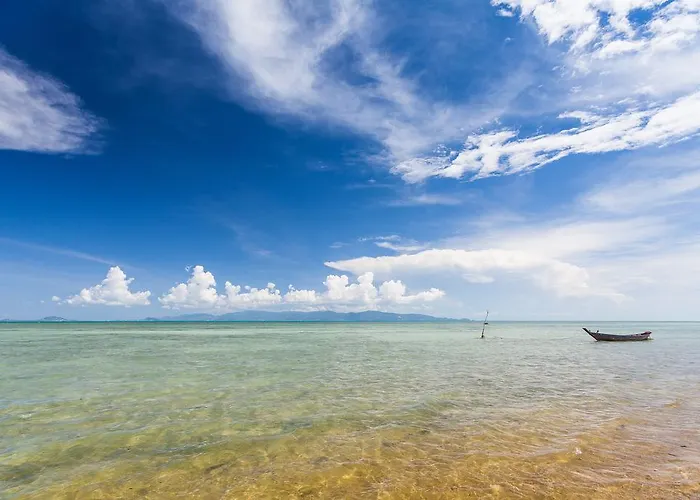The Cosy Sunset Beach Resort & Restaurant