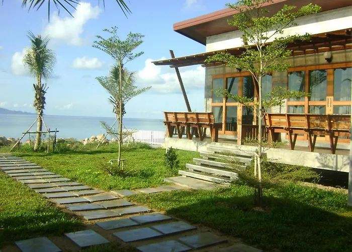 Phangan Palm Beach Resort & Restaurant