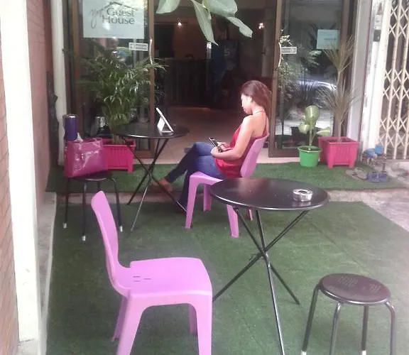 Yaya Guesthouse