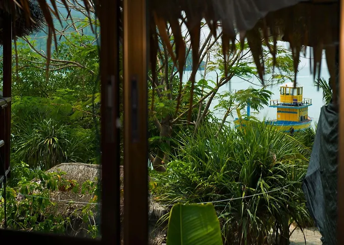 Sunflower Boathouse