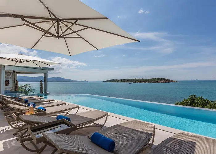 Yo Villa - Barefoot Waterfront Luxury