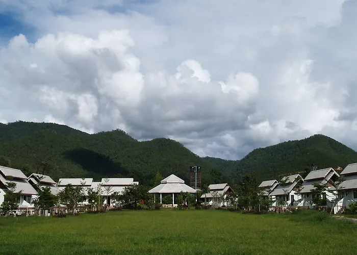 Pai Backpackers Paradise (Adults Only)