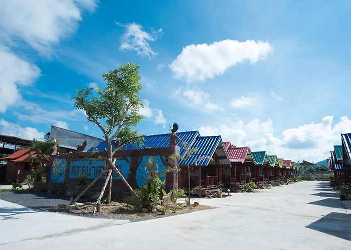 Talad Nam Klong Hae Resort