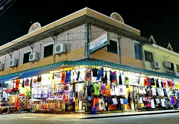 Om Ganesh Hostel (Adults Only)