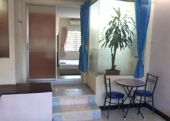 Lopburi Garden Resort