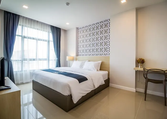 Triple Z Hotel