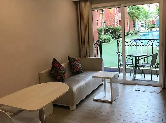 Seven Seas Resort By Pool Access