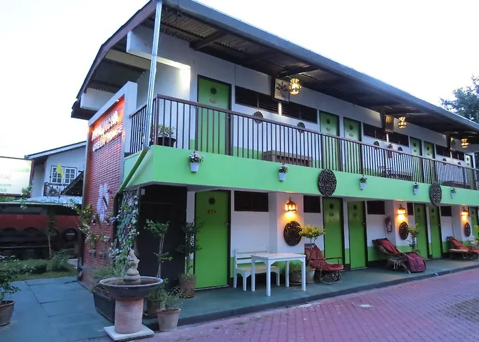 Naruncha Green House