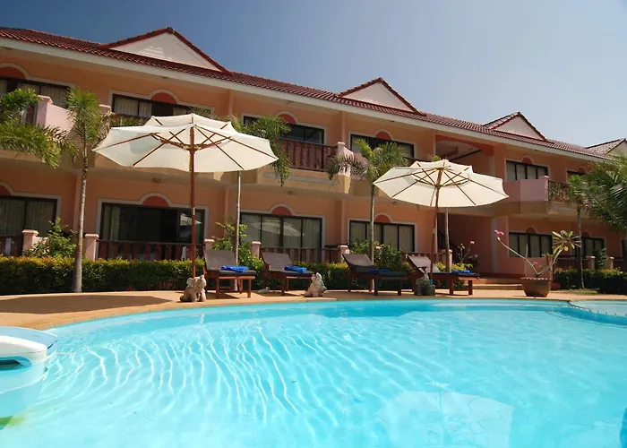 Lanta Seafront Resort