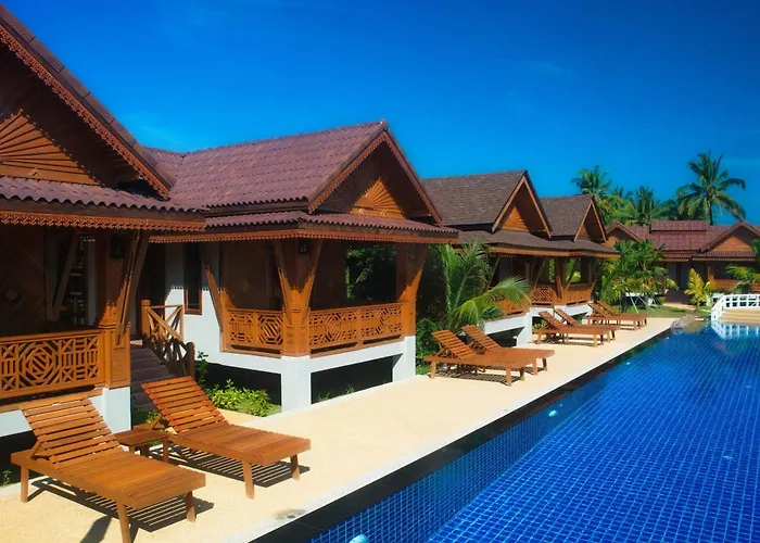 Sangsawan Palace Khaolak Resort