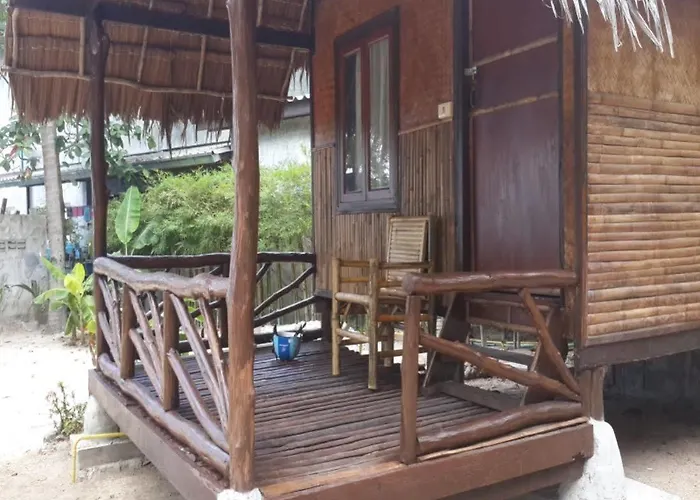Haad Gruad Beach Bungalows