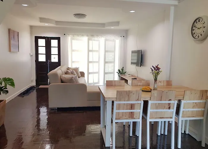 Piyanattha House