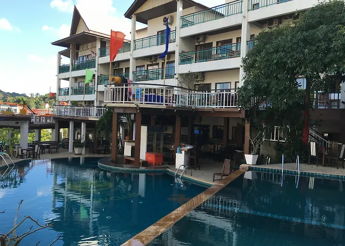 Drop In Hotel And Resort