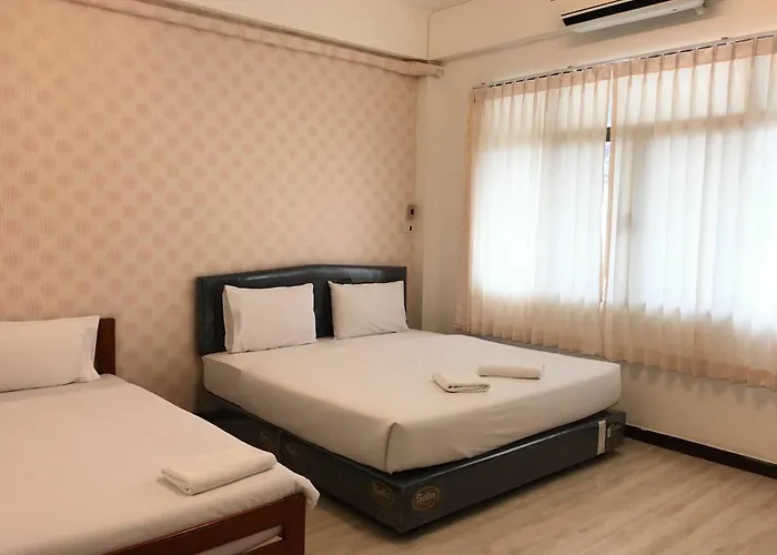 Sandee Room