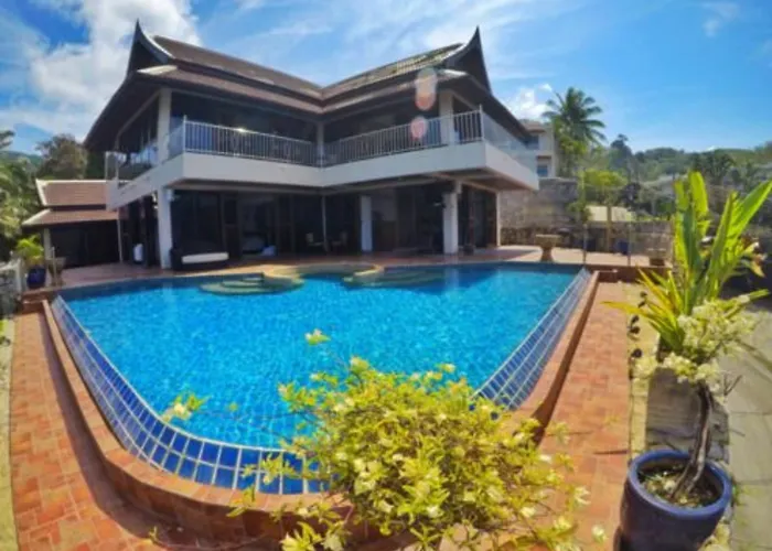 Happy Holidays Luxury Pool Villa