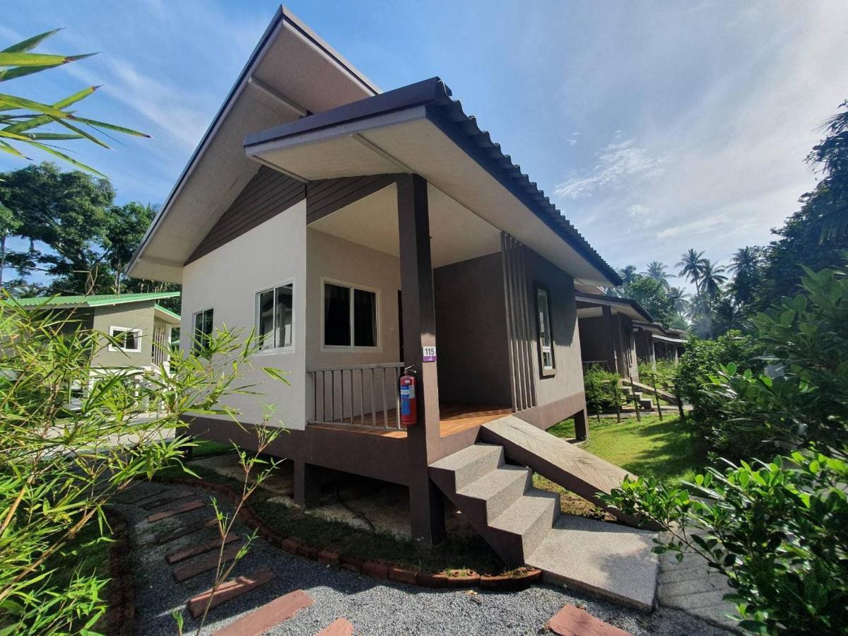 Wanpratheep Village Kohphangan Holiday park