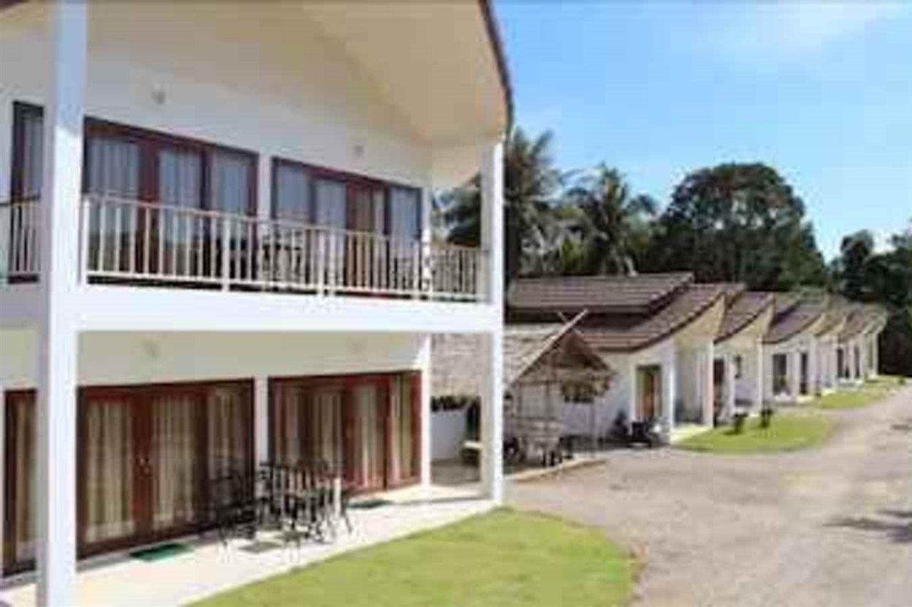 Naga Peak Resort 2*