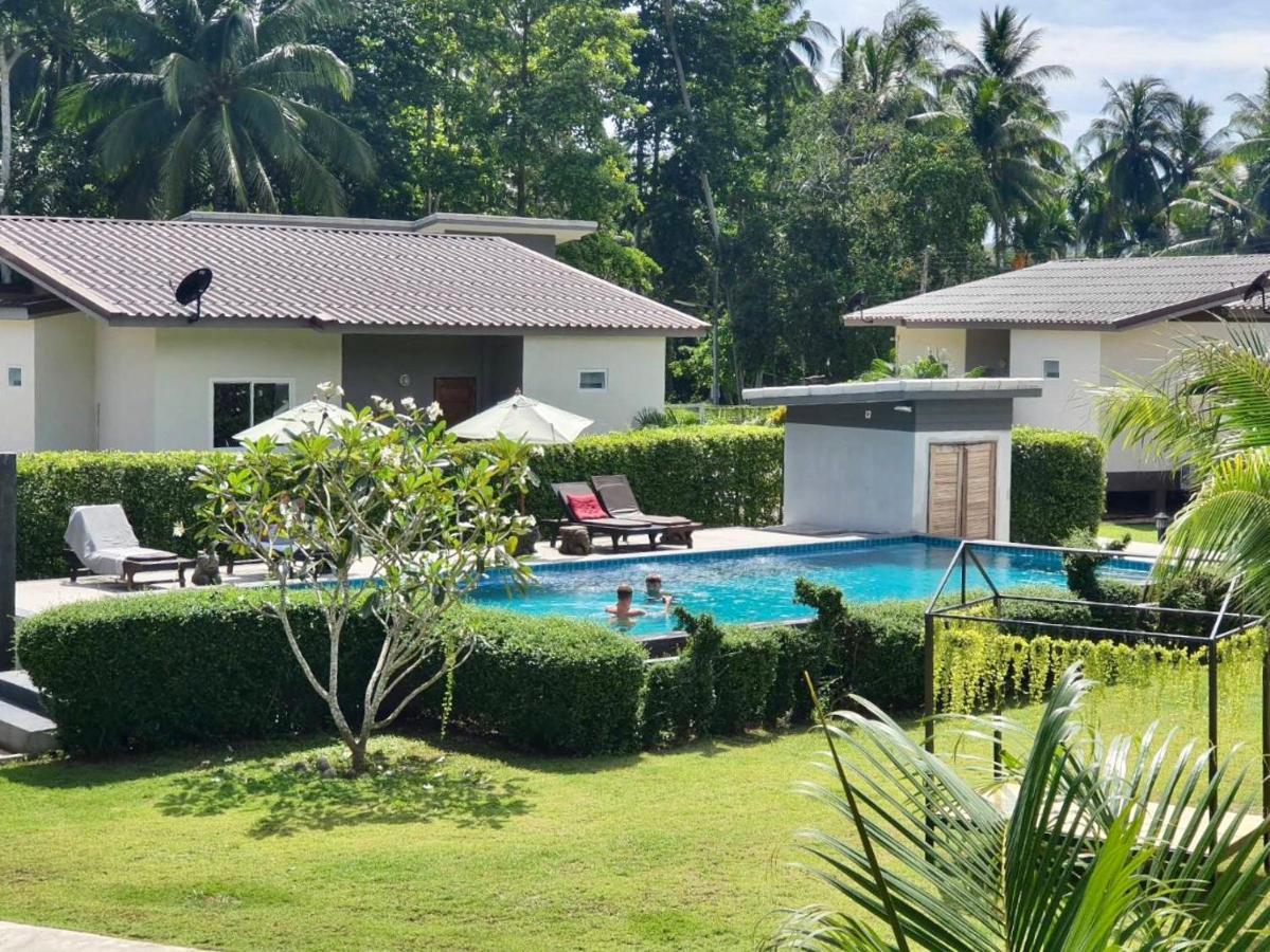 Wanpratheep Village Kohphangan Holiday park Ban Madua Wan