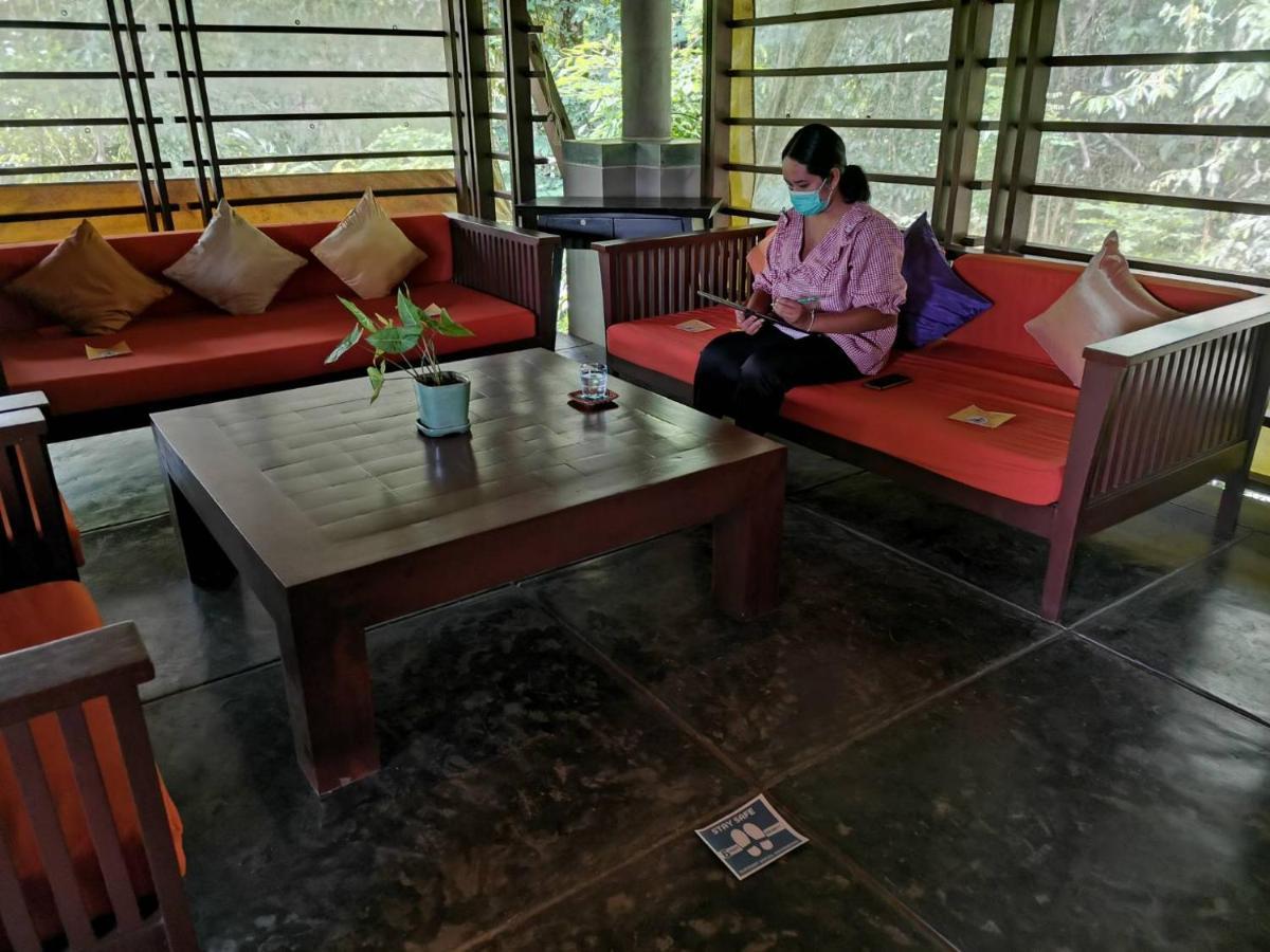 Khaolak Wanaburee - Sha Extra