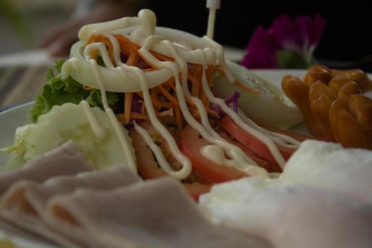 White - Sha Certified 2* Hua Hin