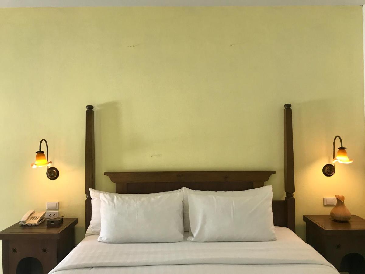 Colors - Aonang Hotel 4*