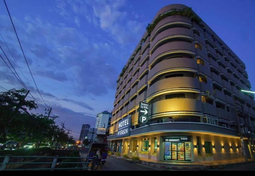 Hotel Hi Season