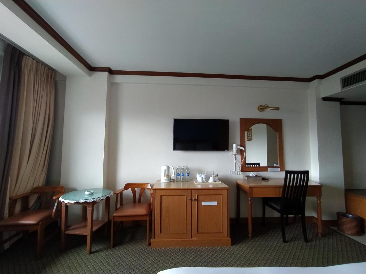 Sing Golden Place Hotel 3*