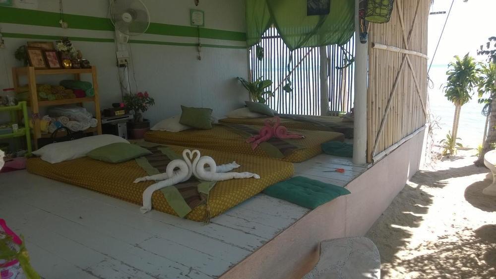 Lime N Soda Beachfront Resort 3*
