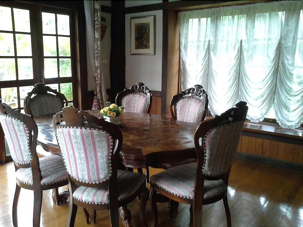 Hotel Baanklangdoi
