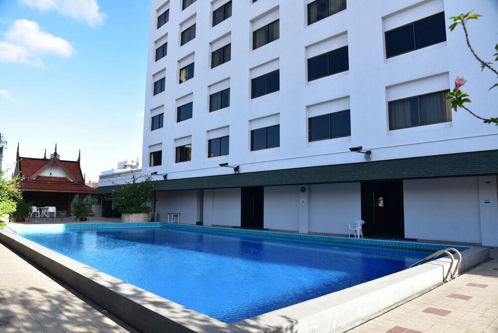 Bp Grand Tower Hat Yai