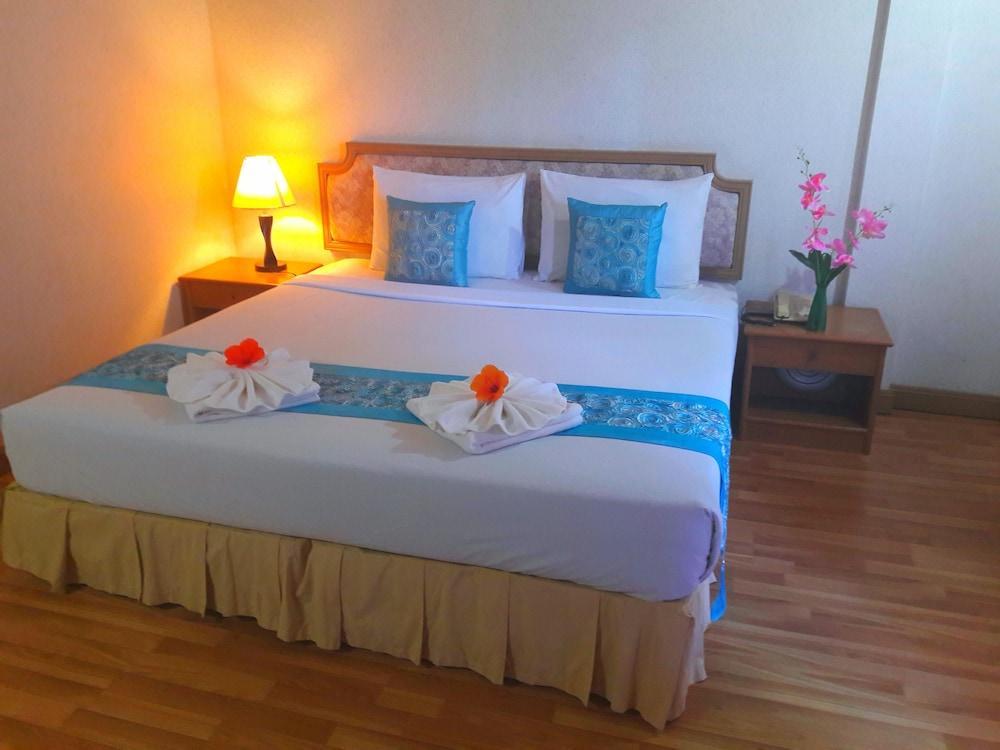 Takiab Hotel 2*