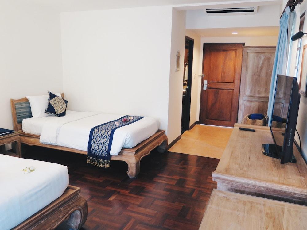 Blue Lagoon 4*