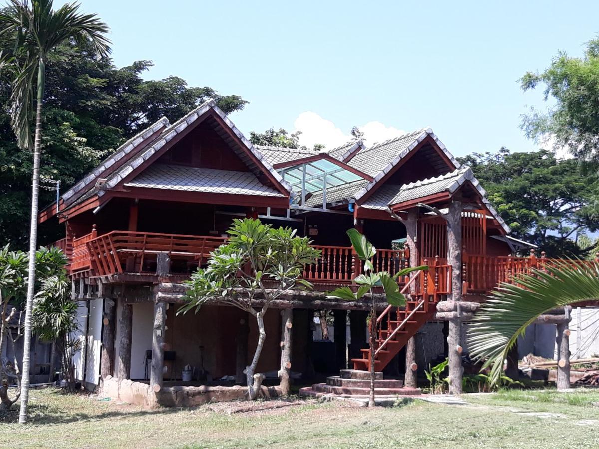 Hostel ปอ อา ยอ *