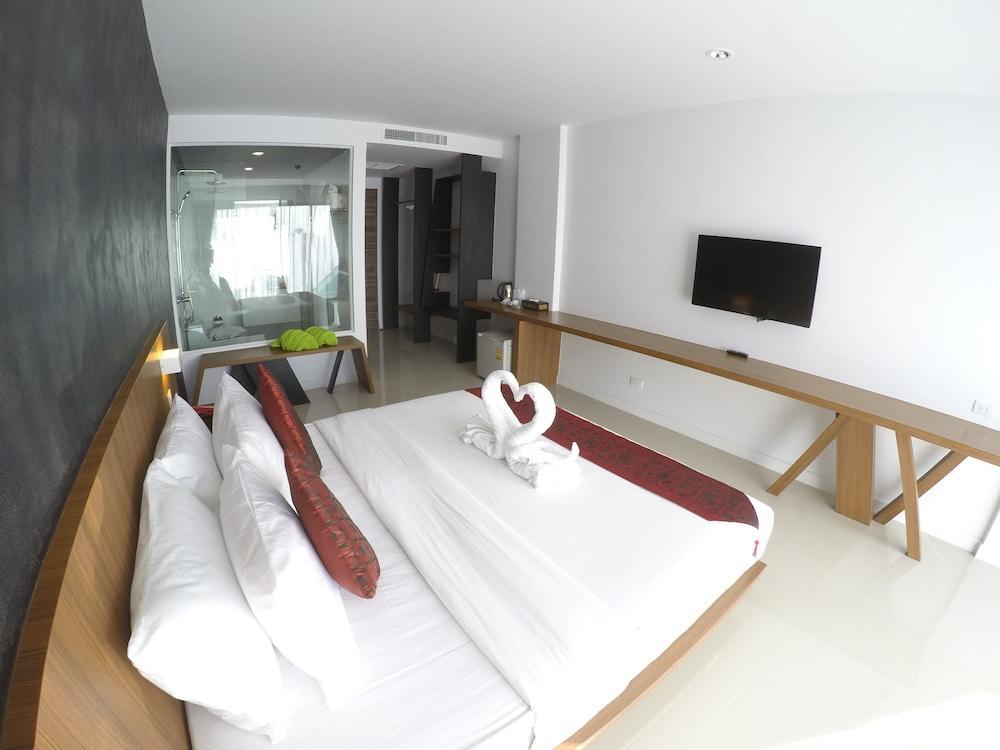 Hotel Phoenix Grand Patong