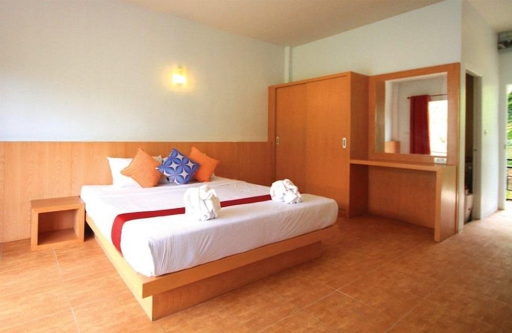 Resort Phu Panwa 3*