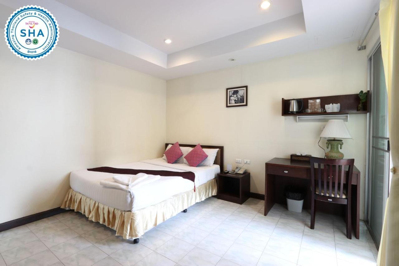 Hotel My Way Music Sha Extra HHQ