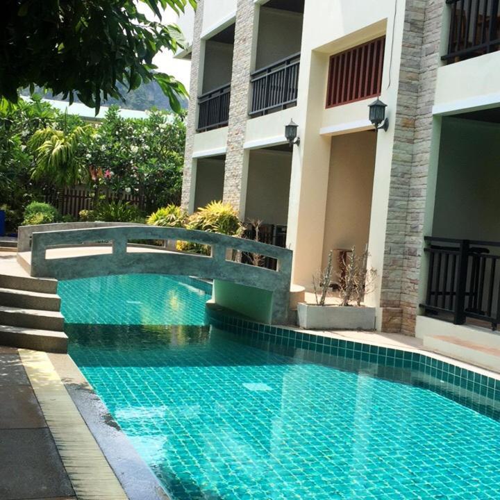 Jj Hotel